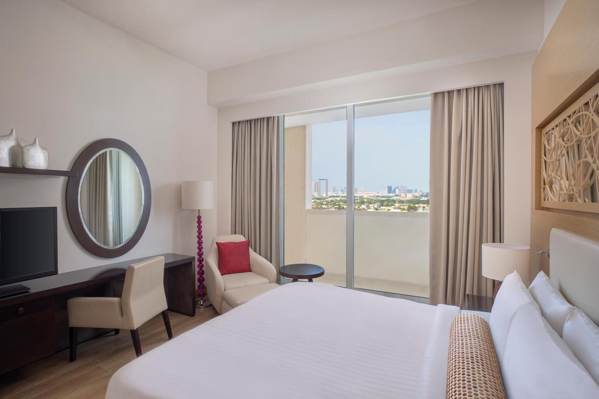 Marriott Executive Apartments Al Jaddaf, Dubaj Zewnętrze zdjęcie A bedroom at the hotel